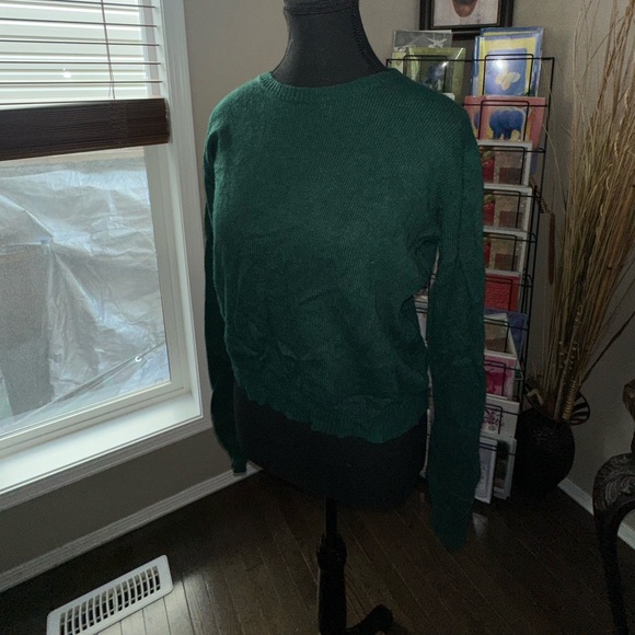 “Brandy Melville” Woman Green Knit Sweater - Picture 2 of 3